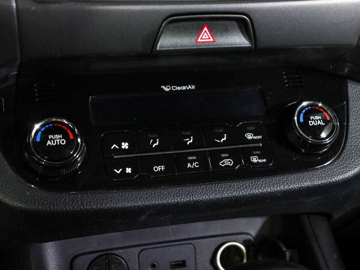 Kia Sportage с пробегом — 2012 год. Фото: #22