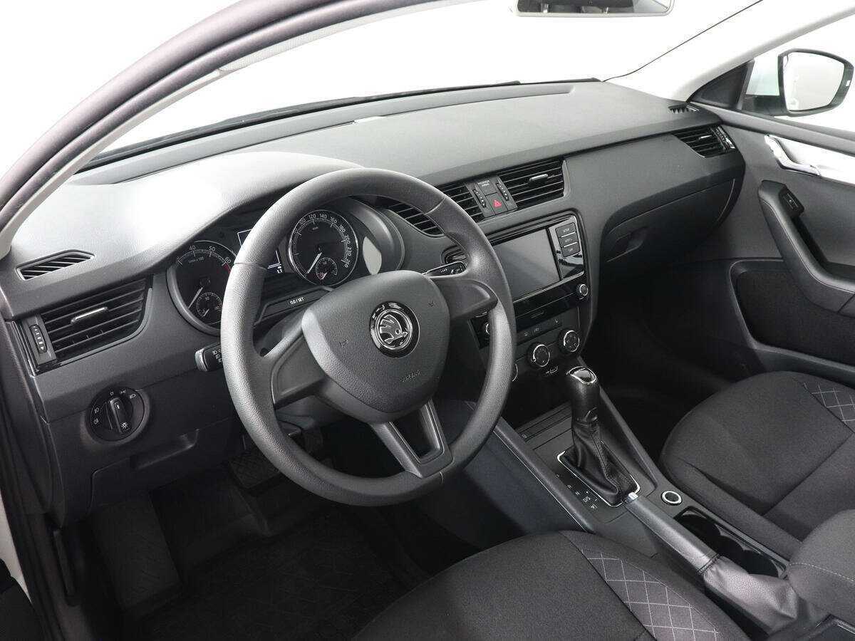 Skoda Octavia с пробегом — 2020 год. Фото: #8