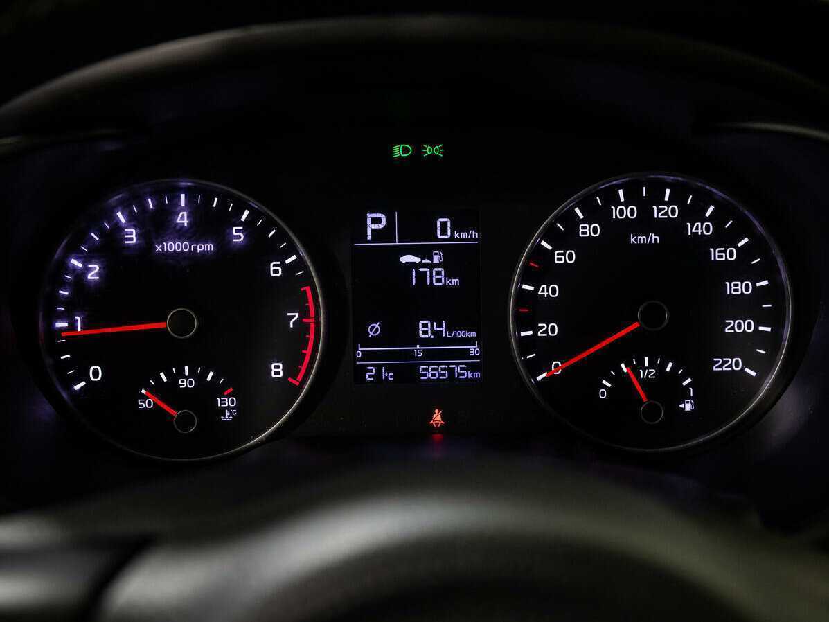 Kia Rio с пробегом — 2017 год. Фото: #11