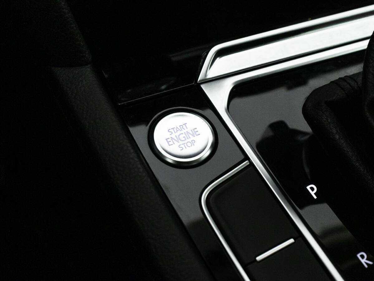 Volkswagen Passat с пробегом — 2017 год. Фото: #16