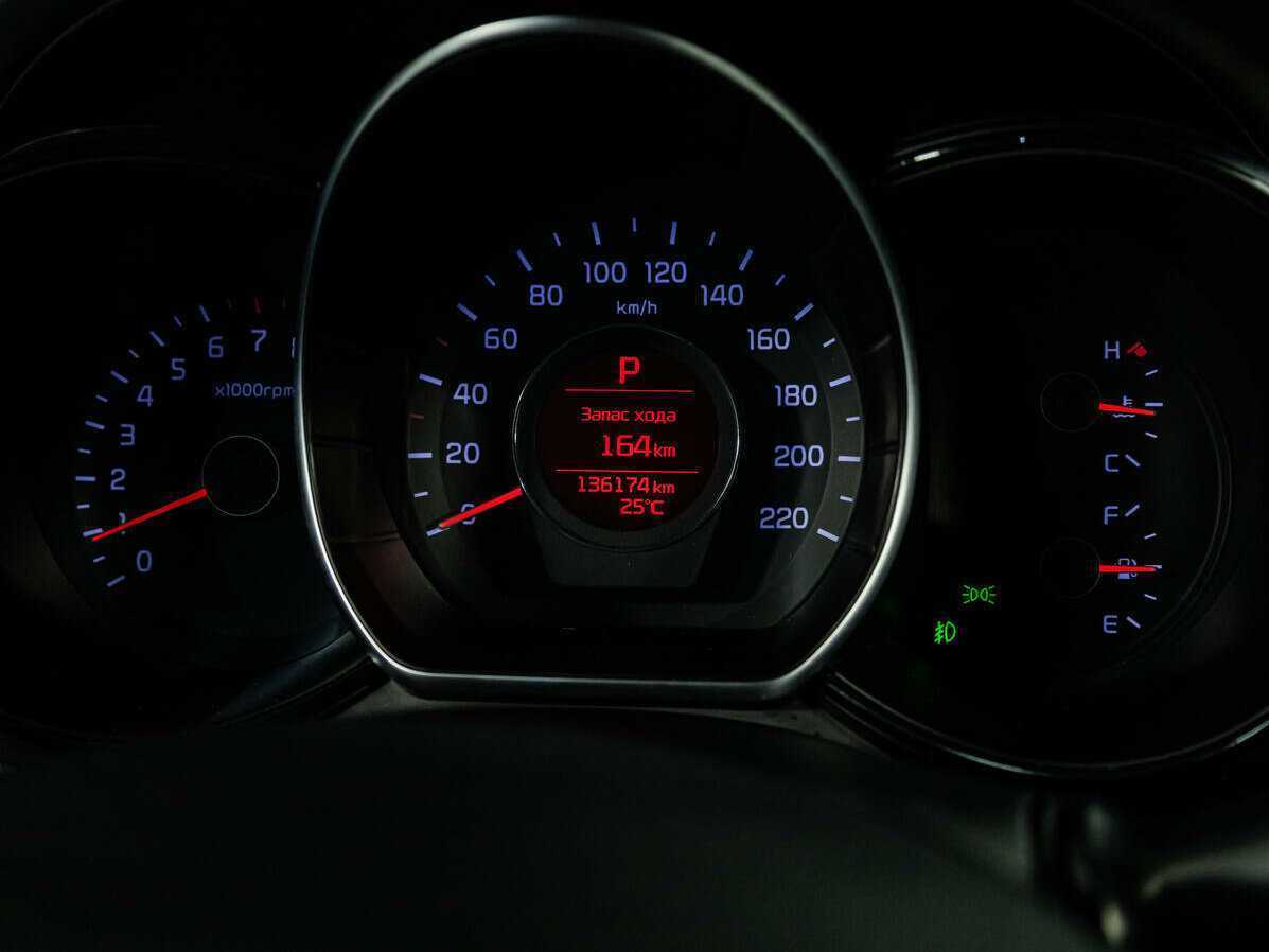 Kia Rio с пробегом — 2016 год. Фото: #9