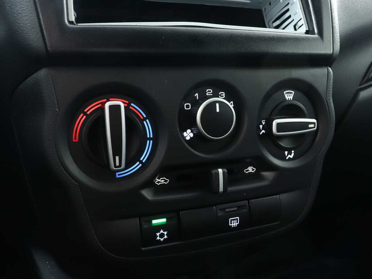 Lada (ВАЗ) Granta с пробегом — 2022 год. Фото: #15