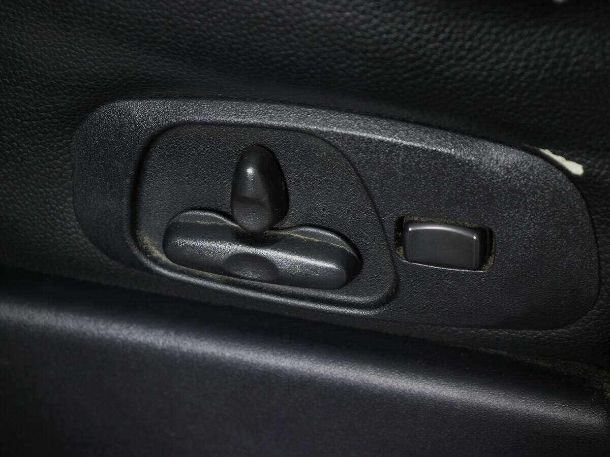 Mitsubishi Pajero с пробегом — 2012 год. Фото: #16