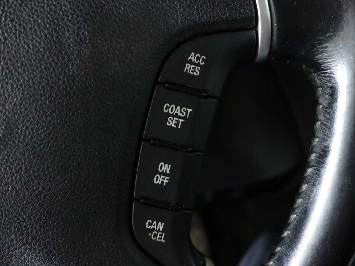 Mitsubishi Pajero с пробегом — 2012 год. Фото: #18