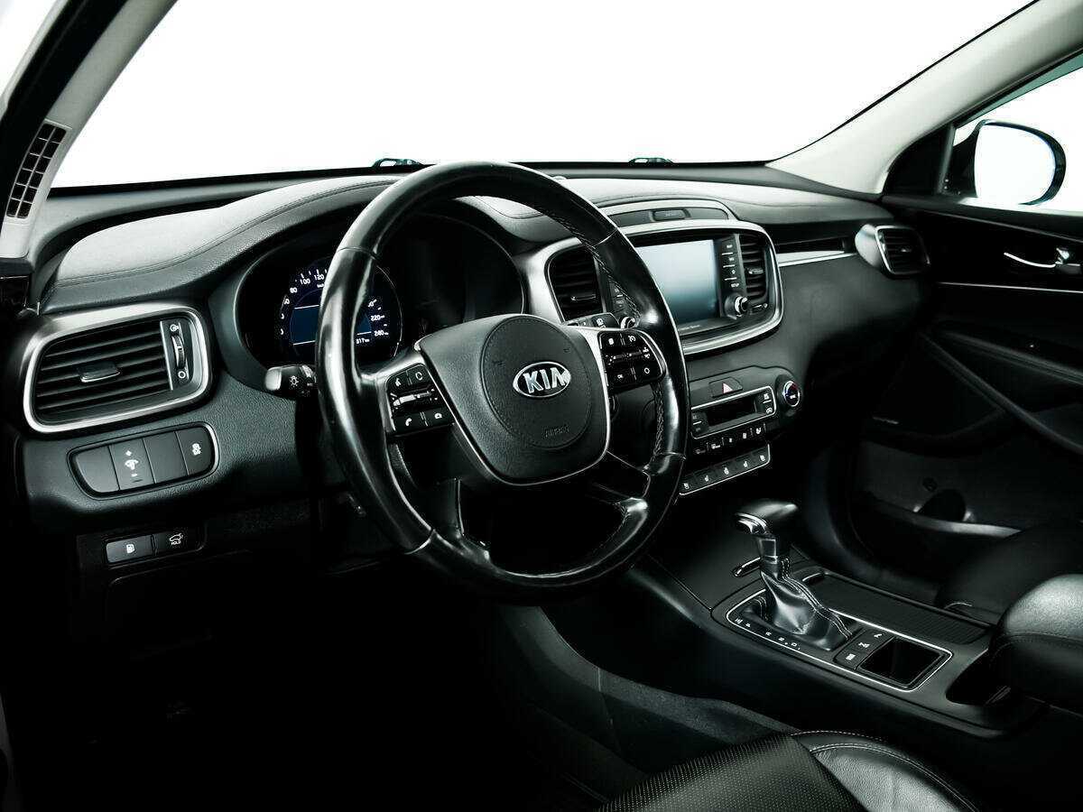 Kia Sorento с пробегом — 2018 год. Фото: #10