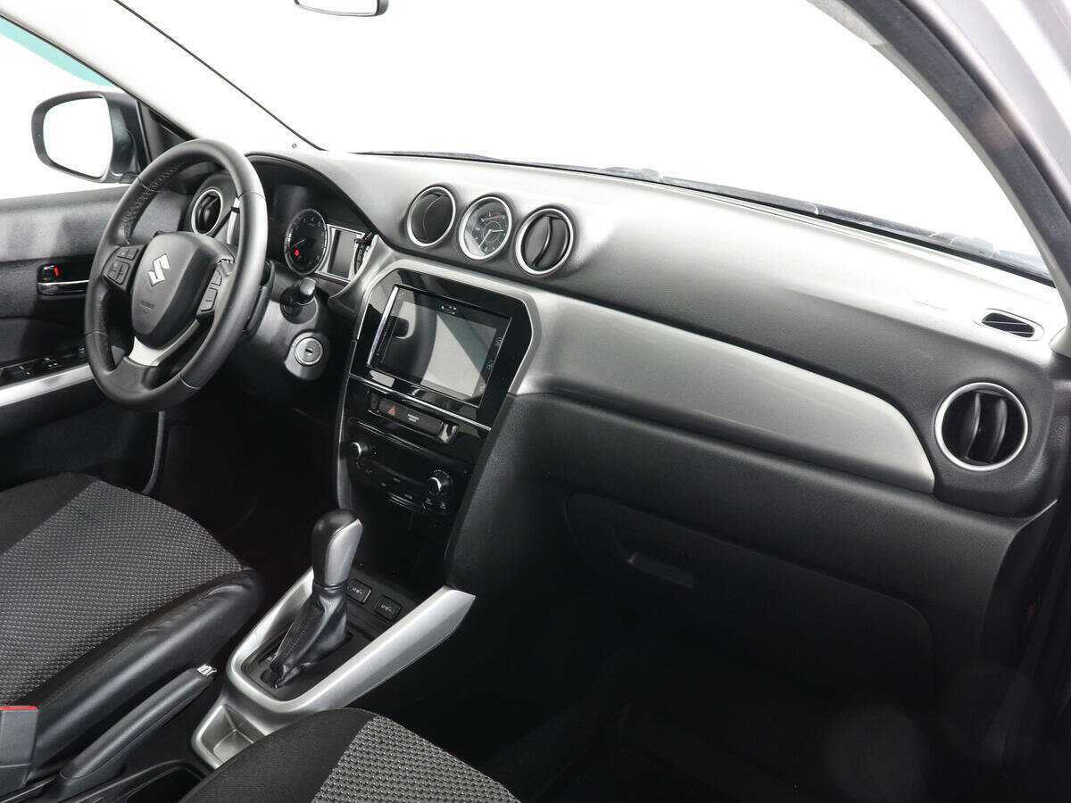 Suzuki Vitara с пробегом — 2016 год. Фото: #9