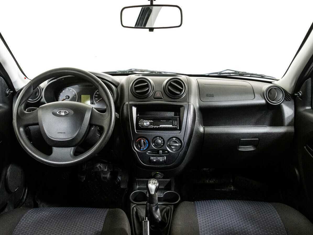 Lada (ВАЗ) Granta с пробегом — 2012 год. Фото: #6