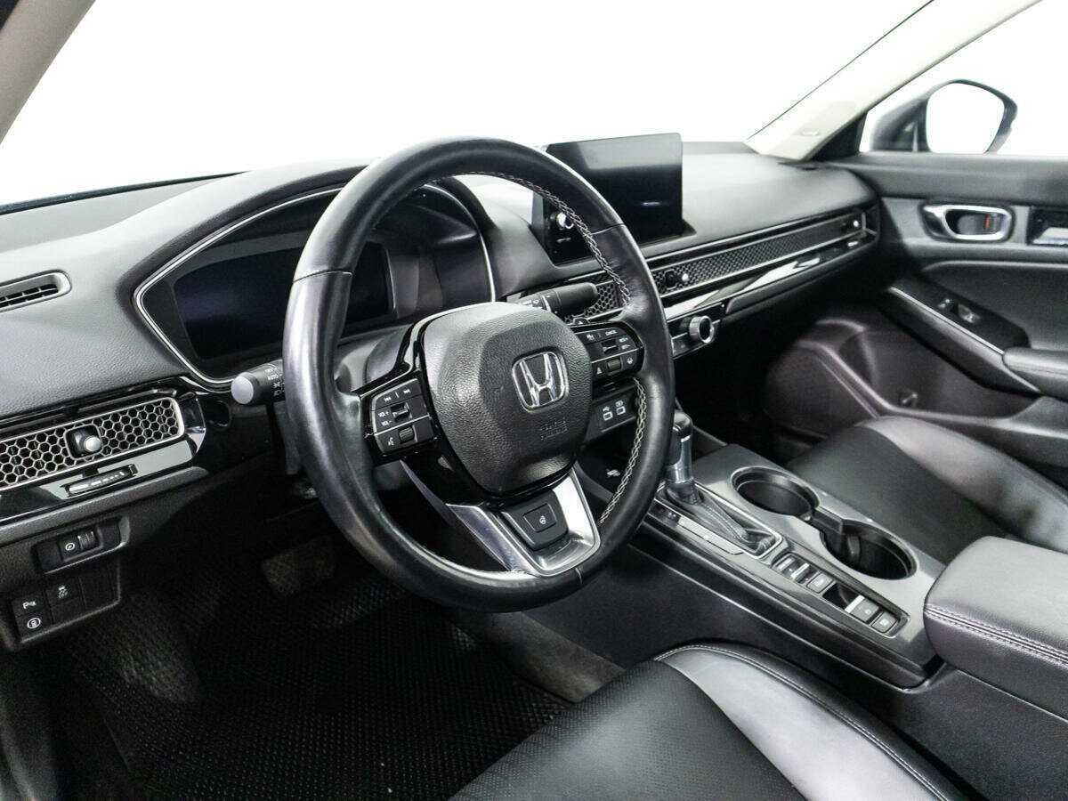 Honda Civic с пробегом — 2021 год. Фото: #10