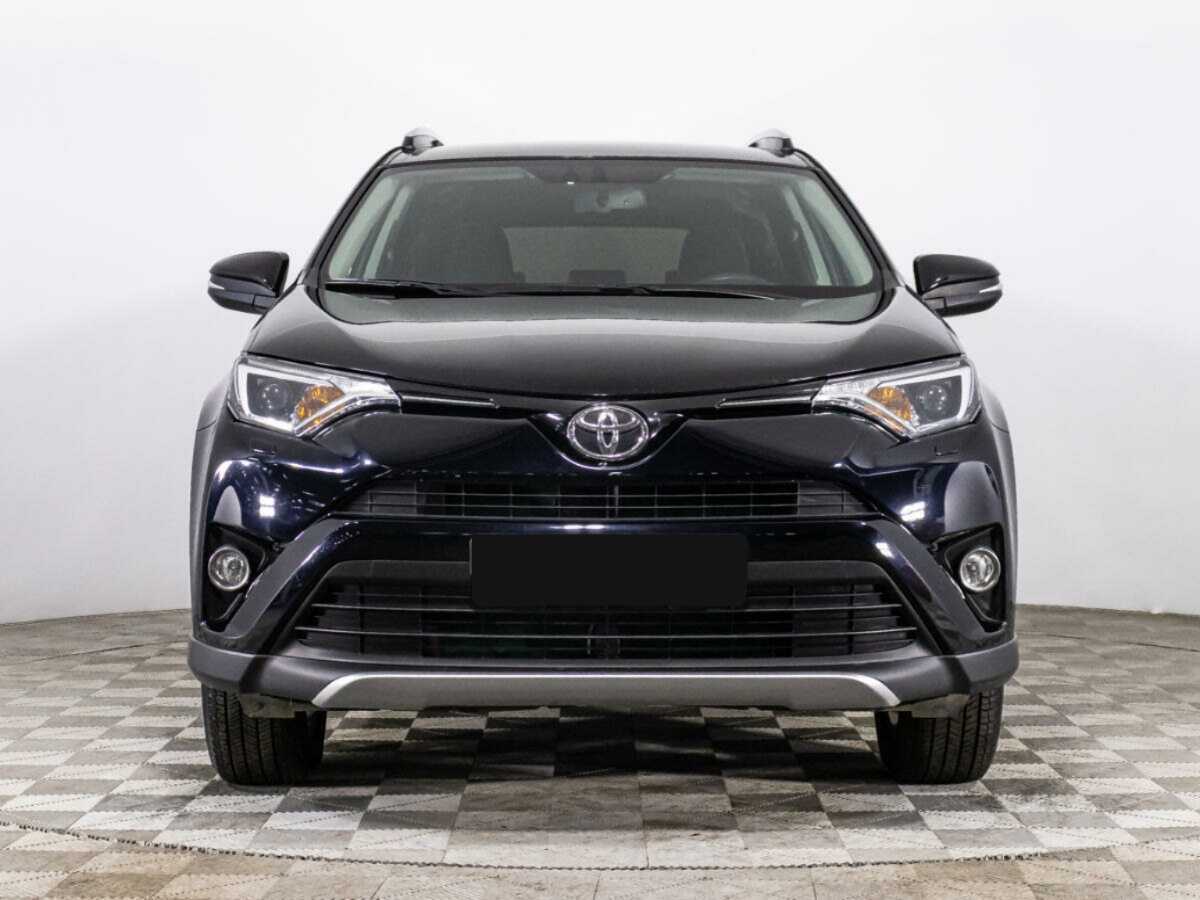 Toyota RAV4 с пробегом — 2017 год. Фото: #1