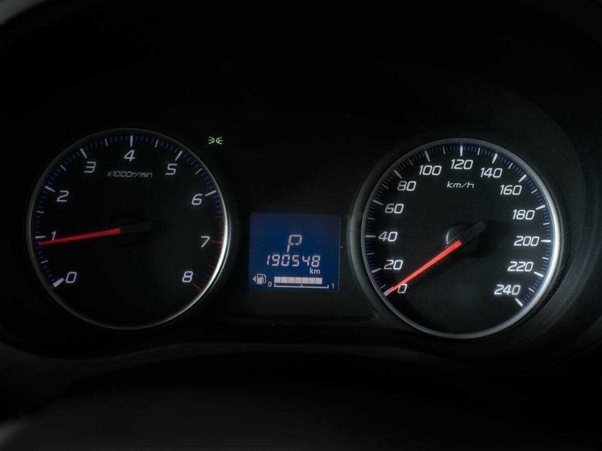 Mitsubishi Outlander с пробегом — 2014 год. Фото: #10