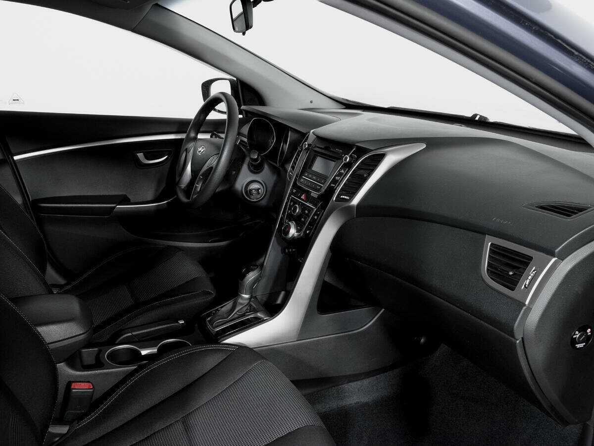 Hyundai i30 с пробегом — 2014 год. Фото: #8