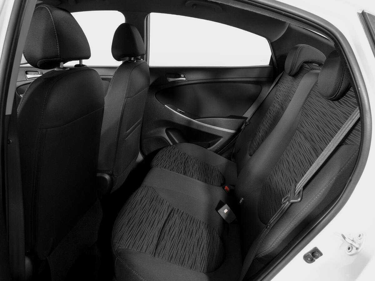 Hyundai Solaris с пробегом — 2016 год. Фото: #9