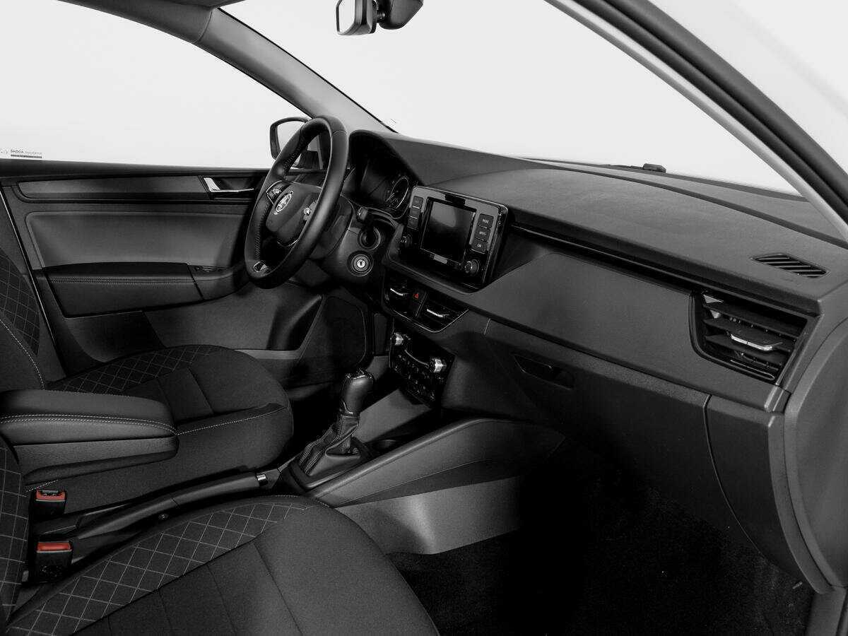 Skoda Rapid с пробегом — 2020 год. Фото: #8