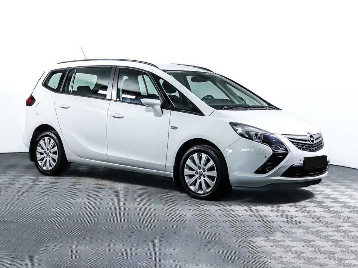 Opel Zafira с пробегом — 2014 год. Фото: #1