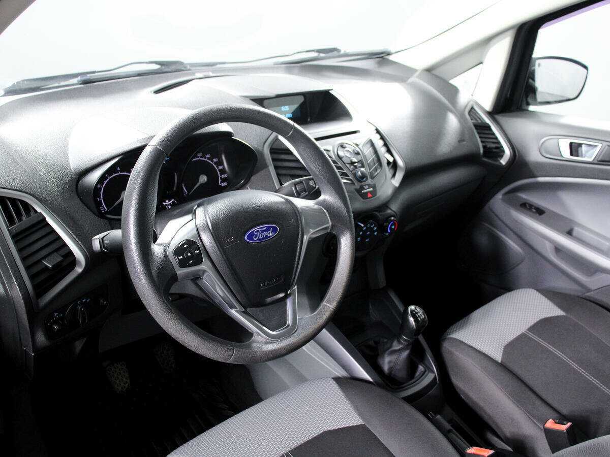 Ford EcoSport с пробегом — 2015 год. Фото: #13