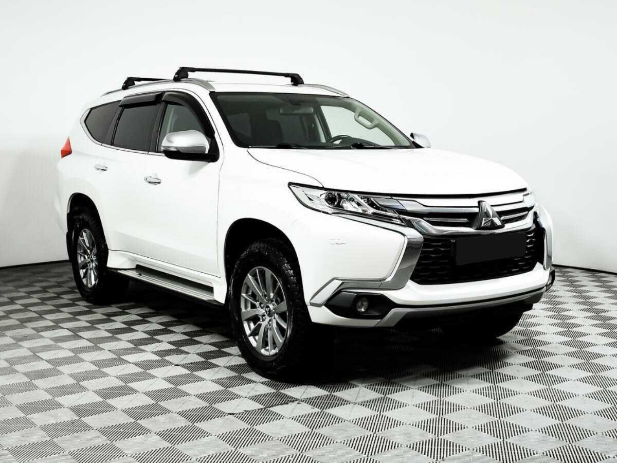 Mitsubishi Pajero Sport с пробегом — 2019 год. Фото: #2