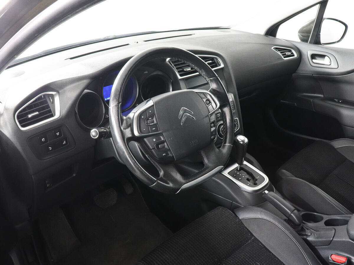 Citroen C4 с пробегом — 2012 год. Фото: #4