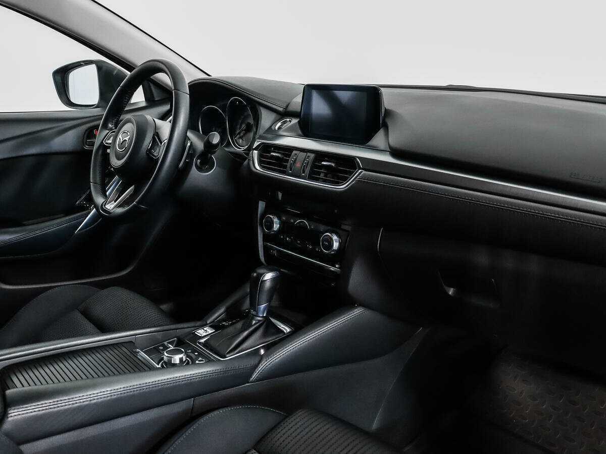 Mazda 6 с пробегом — 2018 год. Фото: #12