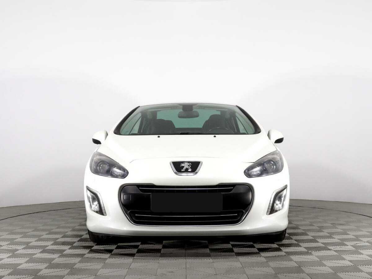 Peugeot 308 с пробегом — 2012 год. Фото: #1