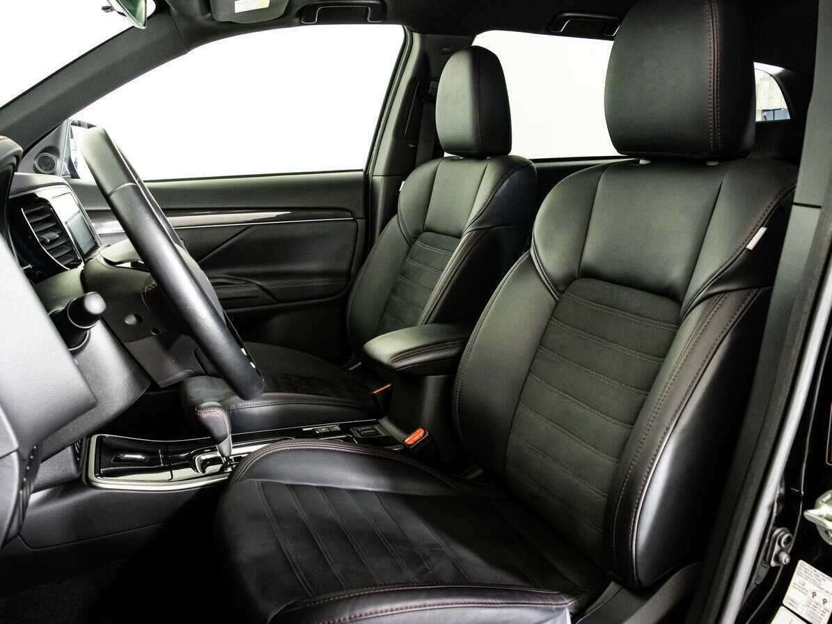 Mitsubishi Outlander с пробегом — 2021 год. Фото: #15