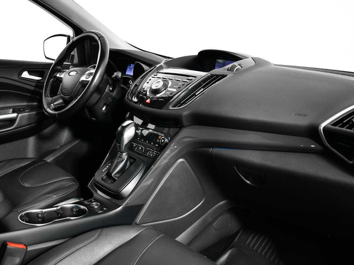 Ford Kuga с пробегом — 2013 год. Фото: #8