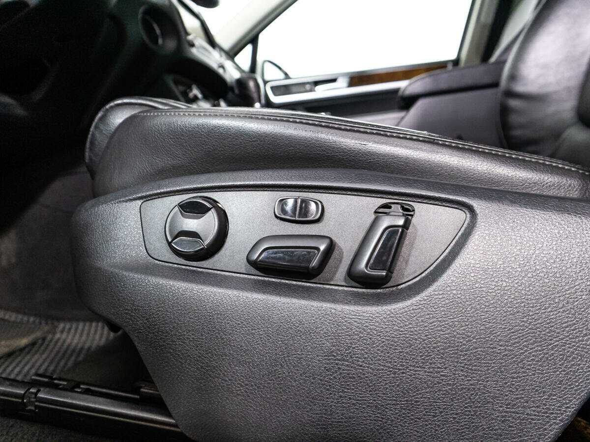Volkswagen Touareg с пробегом — 2013 год. Фото: #15