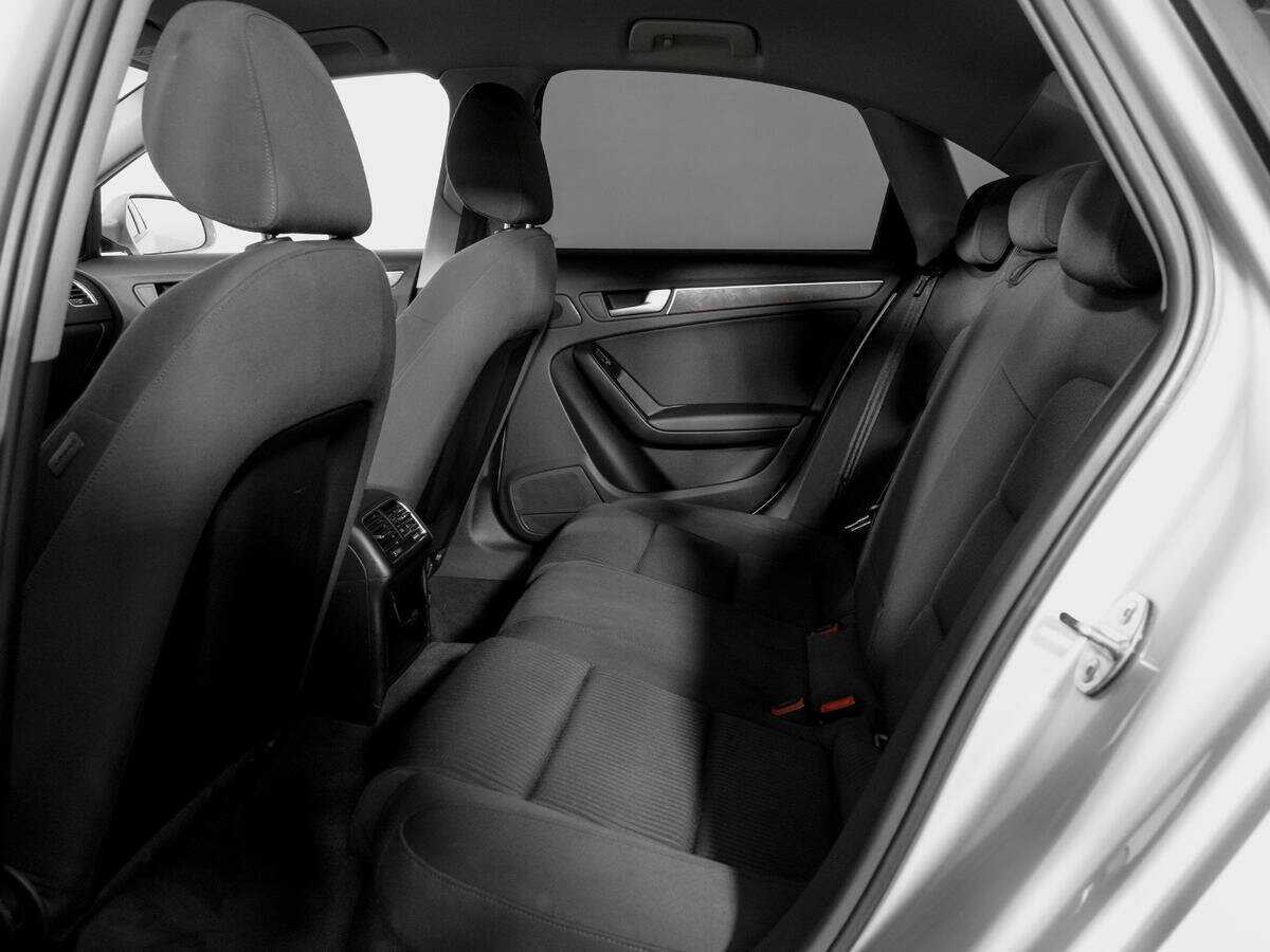 Audi A4 с пробегом — 2012 год. Фото: #9