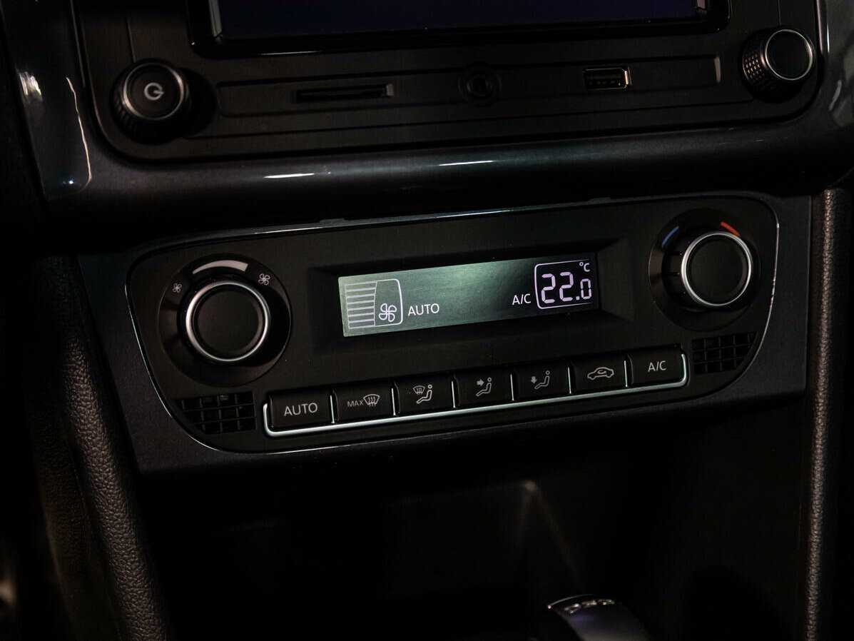 Volkswagen Polo с пробегом — 2018 год. Фото: #16