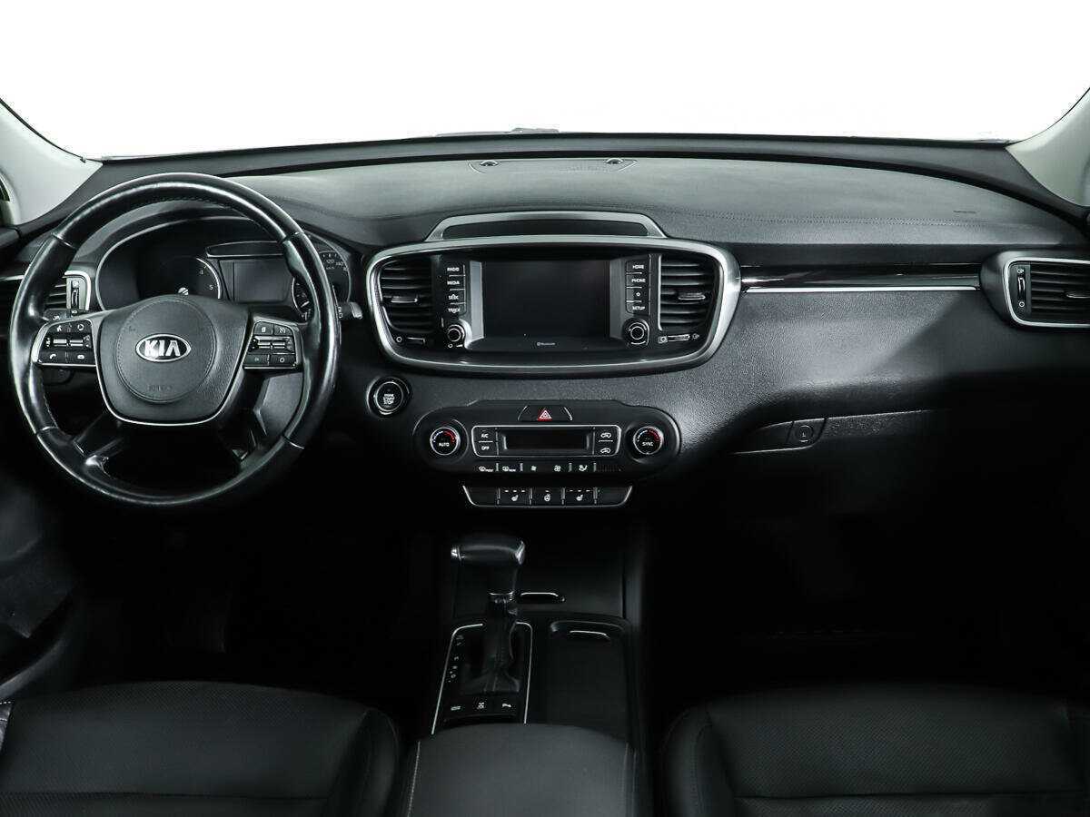 Kia Sorento с пробегом — 2018 год. Фото: #9