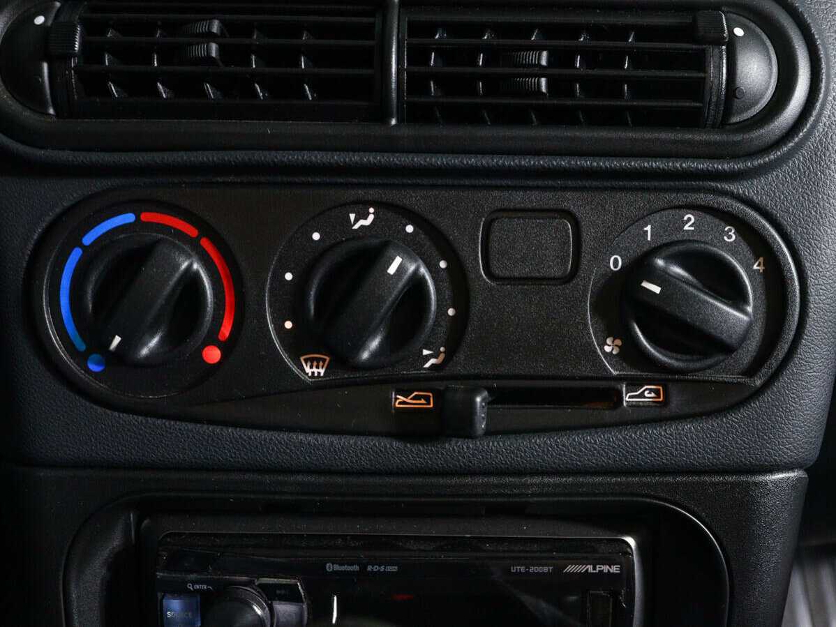 Lada (ВАЗ) Niva с пробегом — 2023 год. Фото: #15