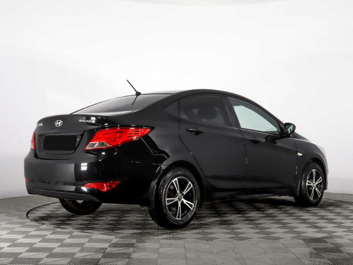 Hyundai Solaris с пробегом — 2014 год. Фото: #4