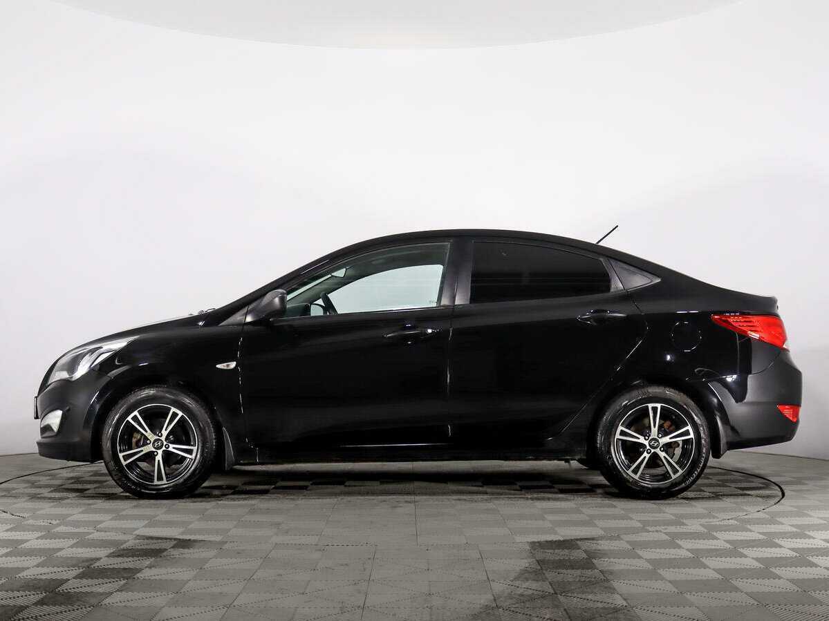 Hyundai Solaris с пробегом — 2014 год. Фото: #7