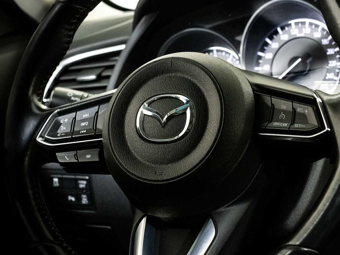 Mazda 6 с пробегом — 2017 год. Фото: #9