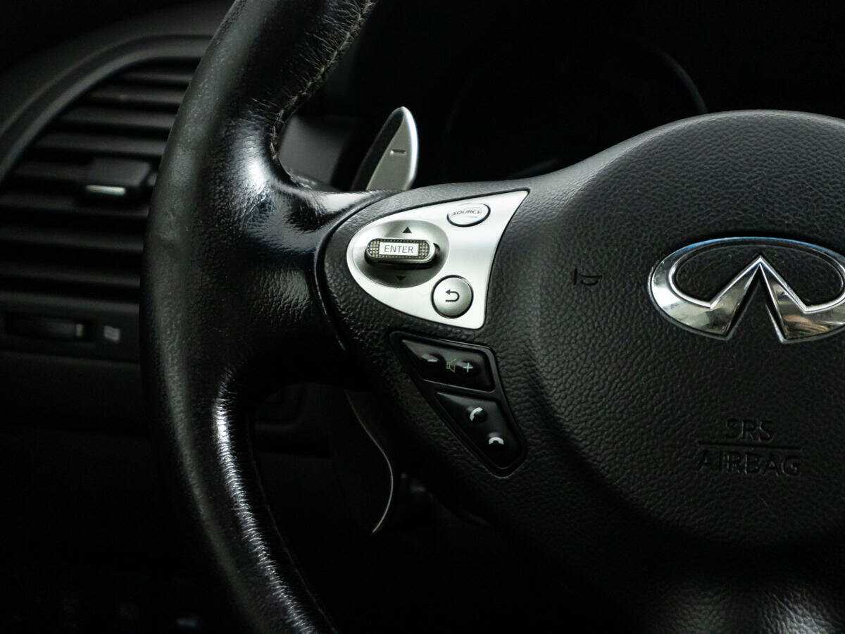 Infiniti FX с пробегом — 2012 год. Фото: #23