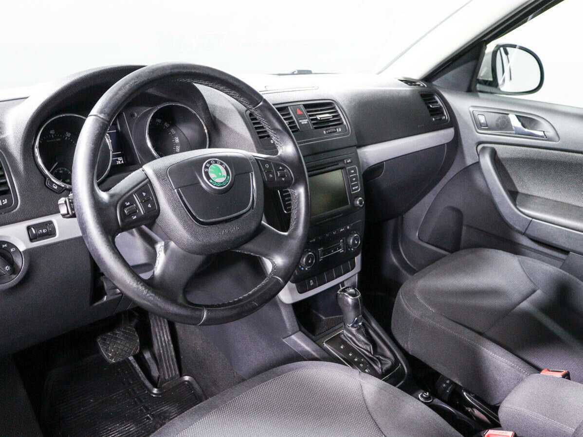 Skoda Yeti с пробегом — 2013 год. Фото: #13