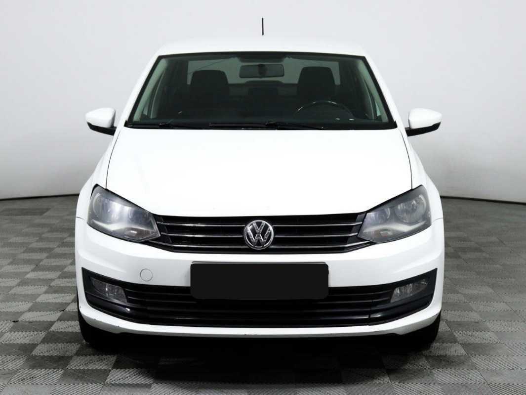 Volkswagen Polo с пробегом — 2016 год. Фото: #1