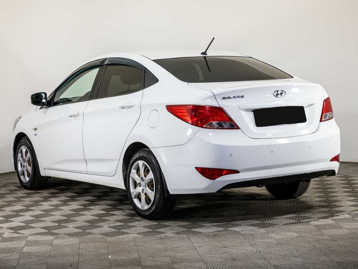 Hyundai Solaris с пробегом — 2016 год. Фото: #6