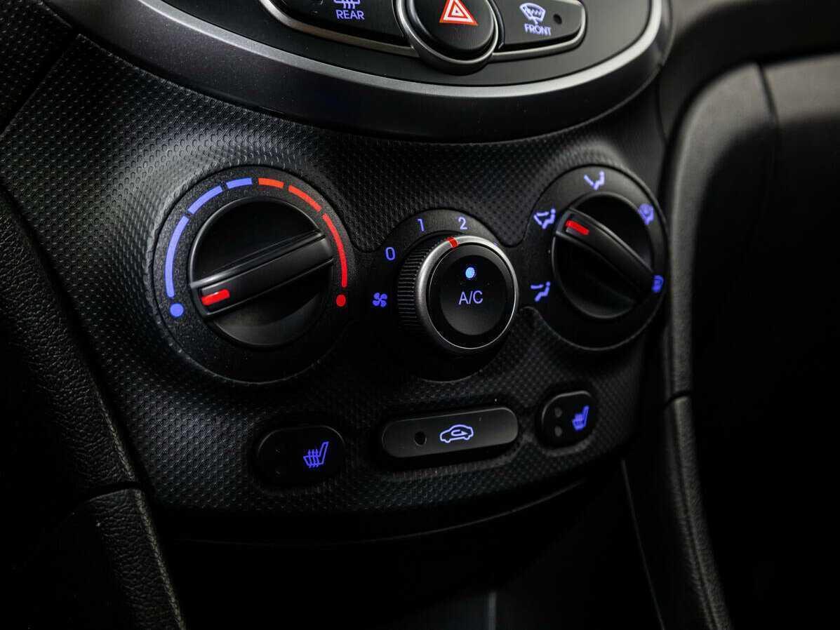 Hyundai Solaris с пробегом — 2016 год. Фото: #14