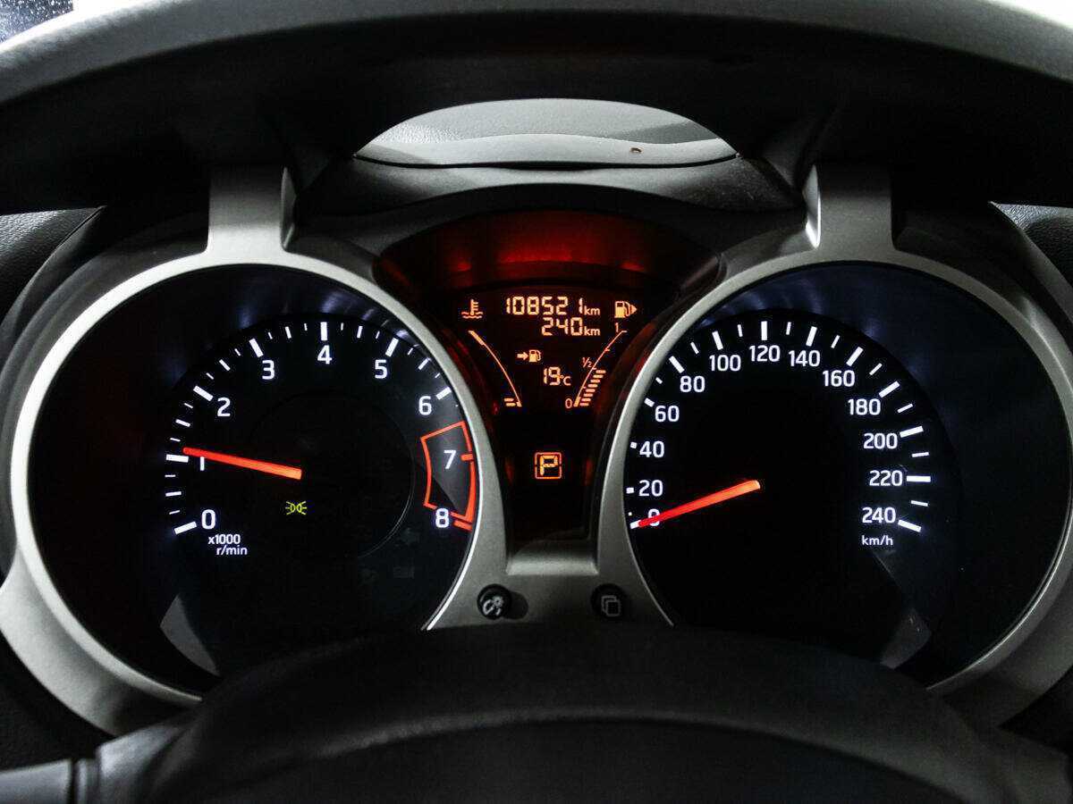 Nissan Juke с пробегом — 2013 год. Фото: #11