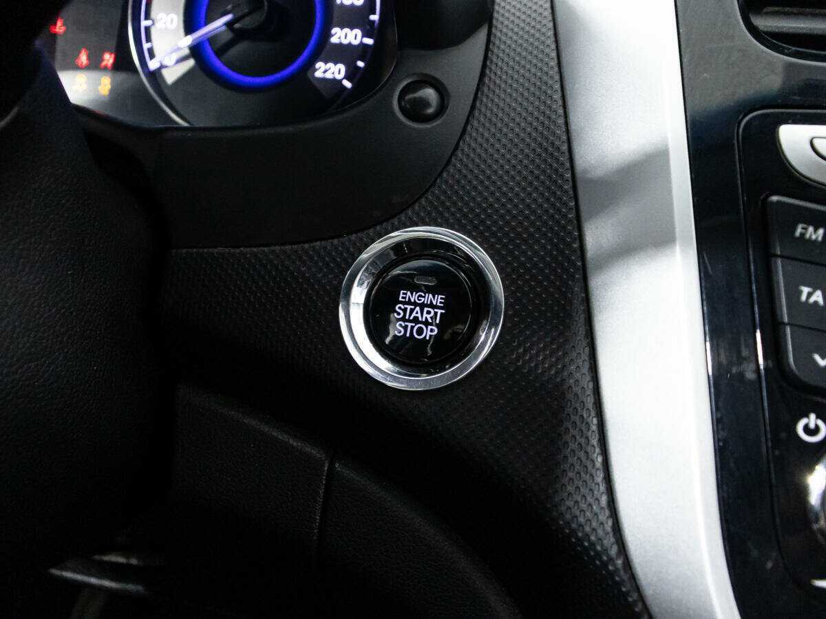 Hyundai Solaris с пробегом — 2013 год. Фото: #15