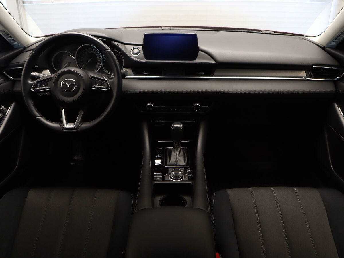 Mazda 6 с пробегом — 2018 год. Фото: #8