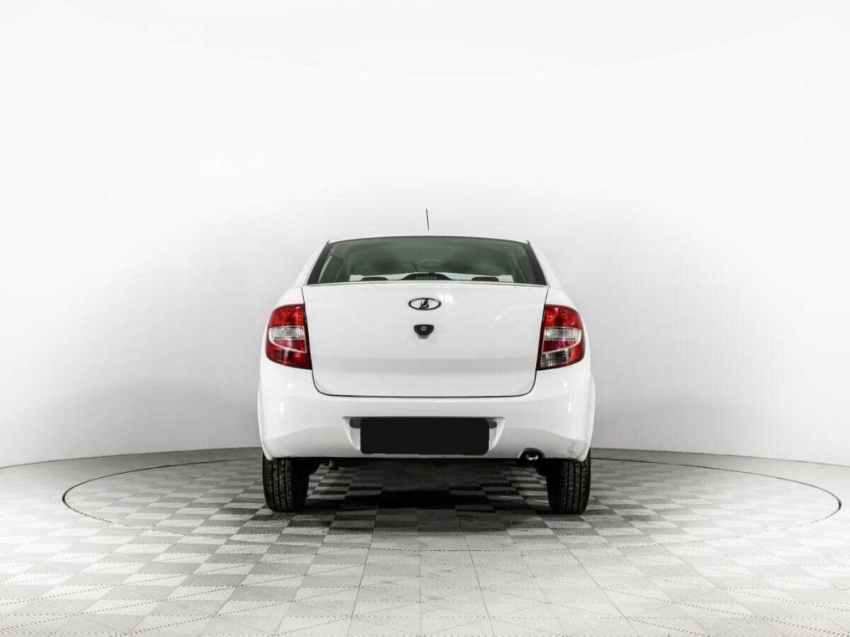 Lada (ВАЗ) Granta с пробегом — 2018 год. Фото: #5