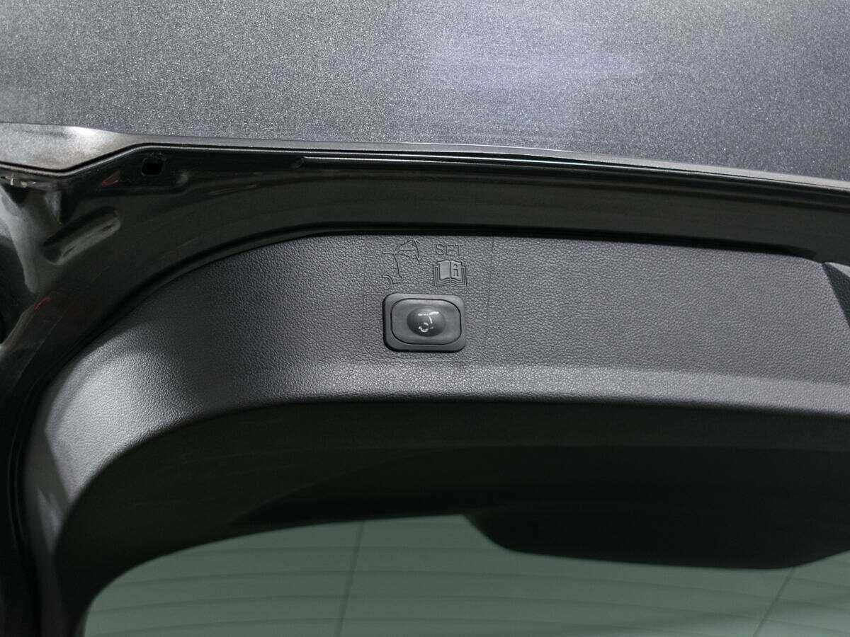 Ford Kuga с пробегом — 2017 год. Фото: #12