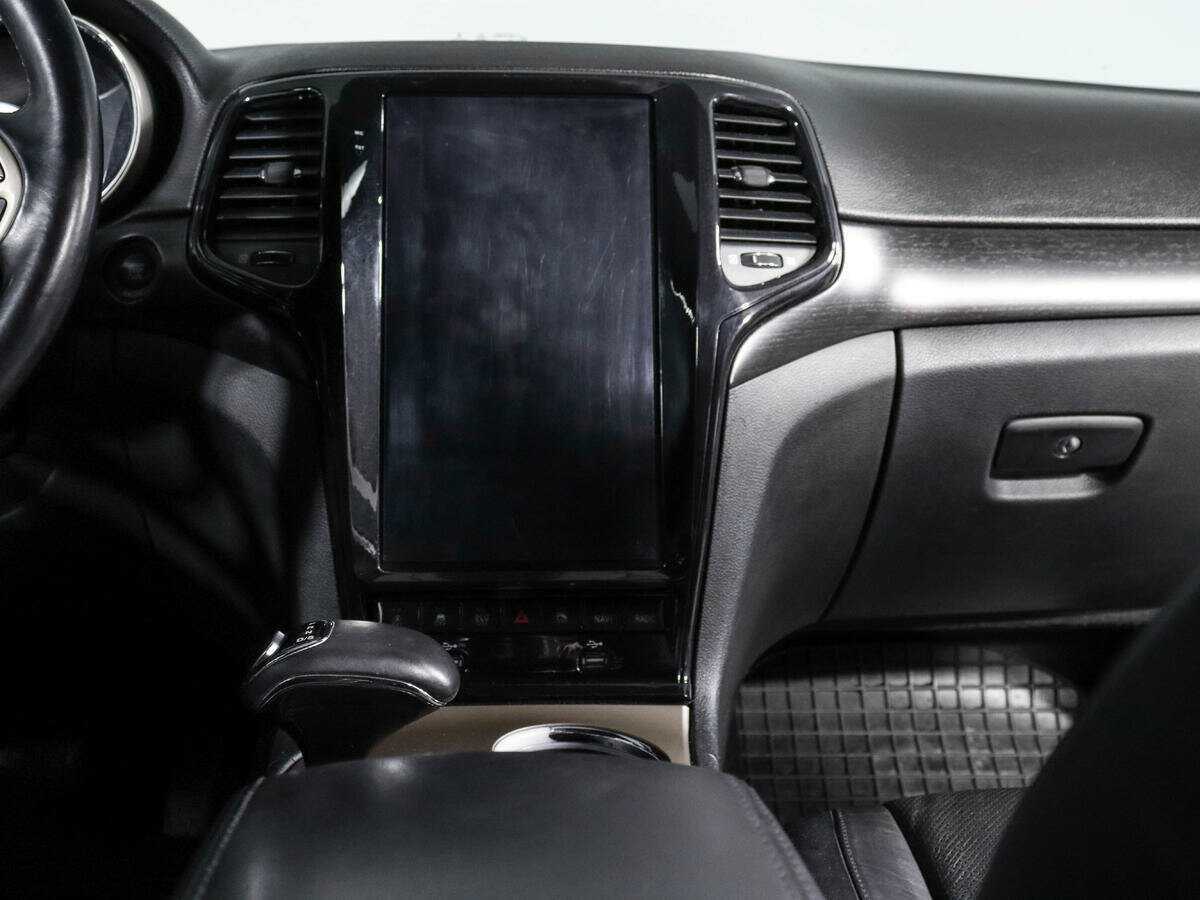 Jeep Grand Cherokee с пробегом — 2013 год. Фото: #10