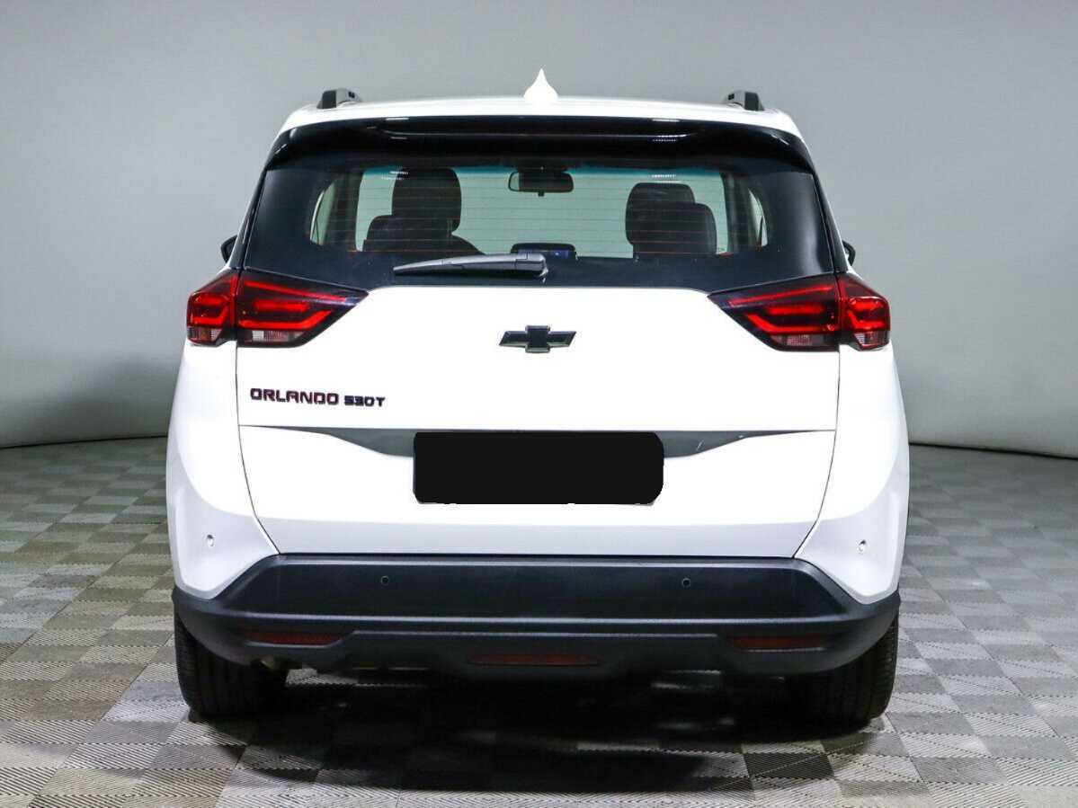 Chevrolet Orlando с пробегом — 2022 год. Фото: #4