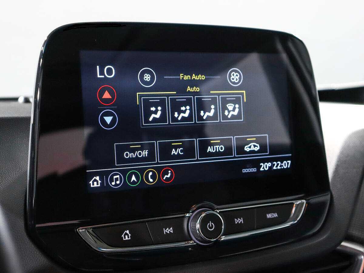 Chevrolet Orlando с пробегом — 2022 год. Фото: #14