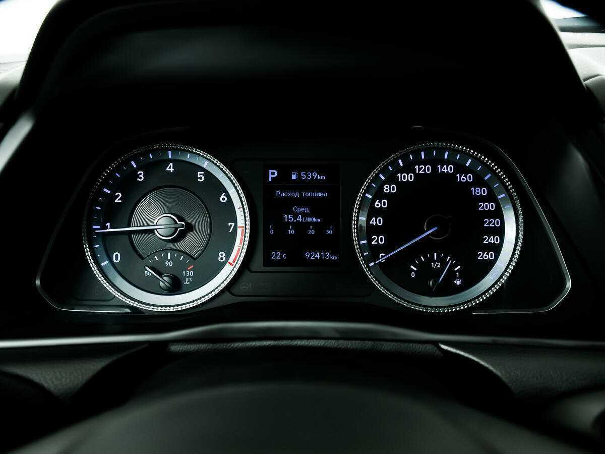 Hyundai Sonata с пробегом — 2021 год. Фото: #9