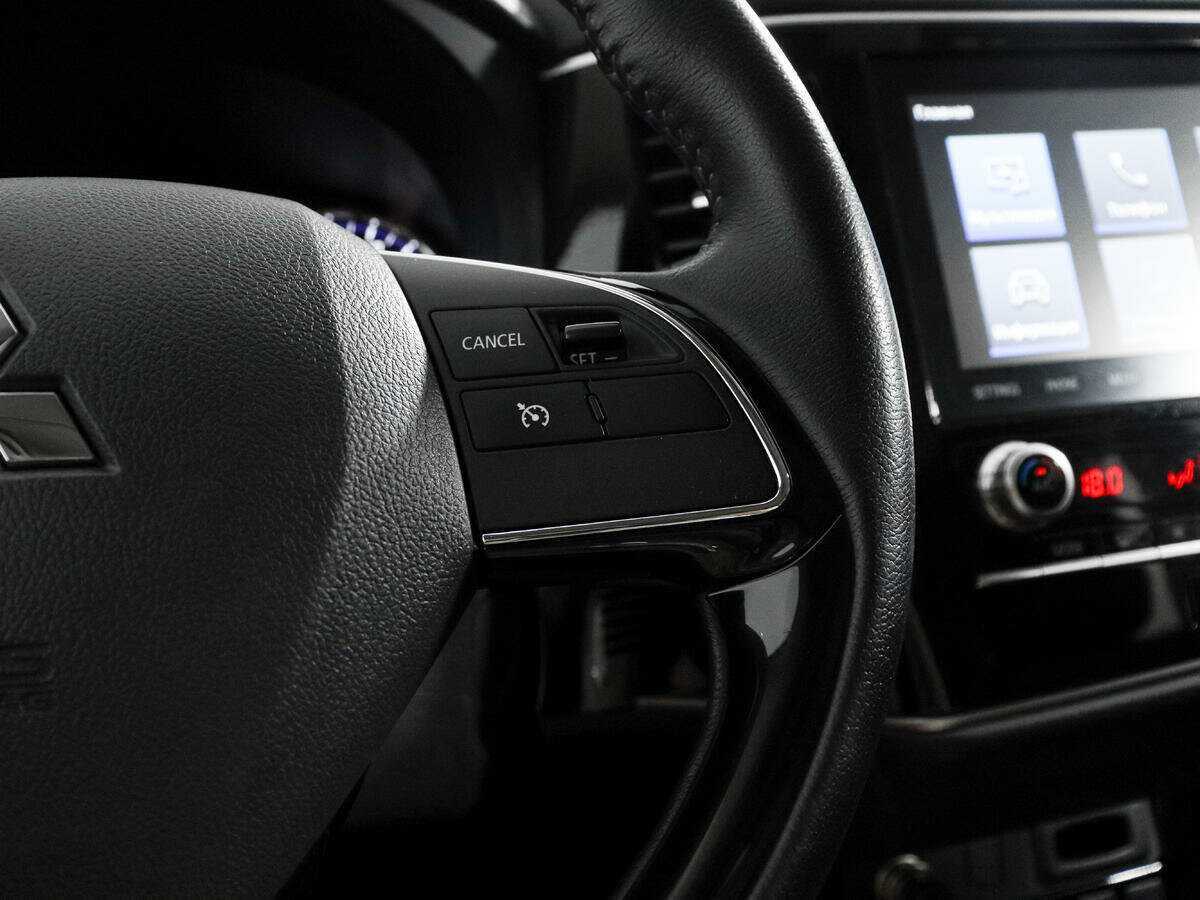 Mitsubishi Outlander с пробегом — 2020 год. Фото: #16