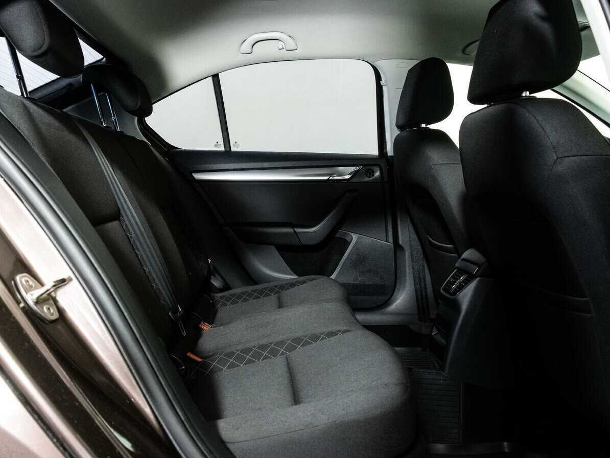 Skoda Octavia с пробегом — 2020 год. Фото: #10