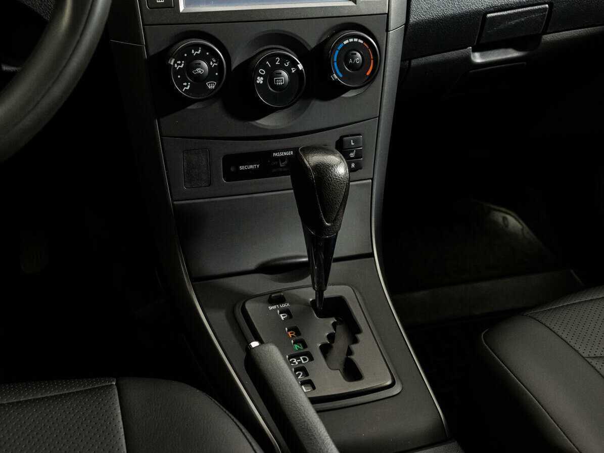 Toyota Corolla с пробегом — 2012 год. Фото: #11